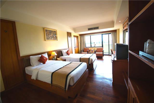 Chakungrao Riverview Hotel Kamphaeng Phet Extérieur photo